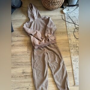 Aritzia cozy fleece mega fit sweatsuit